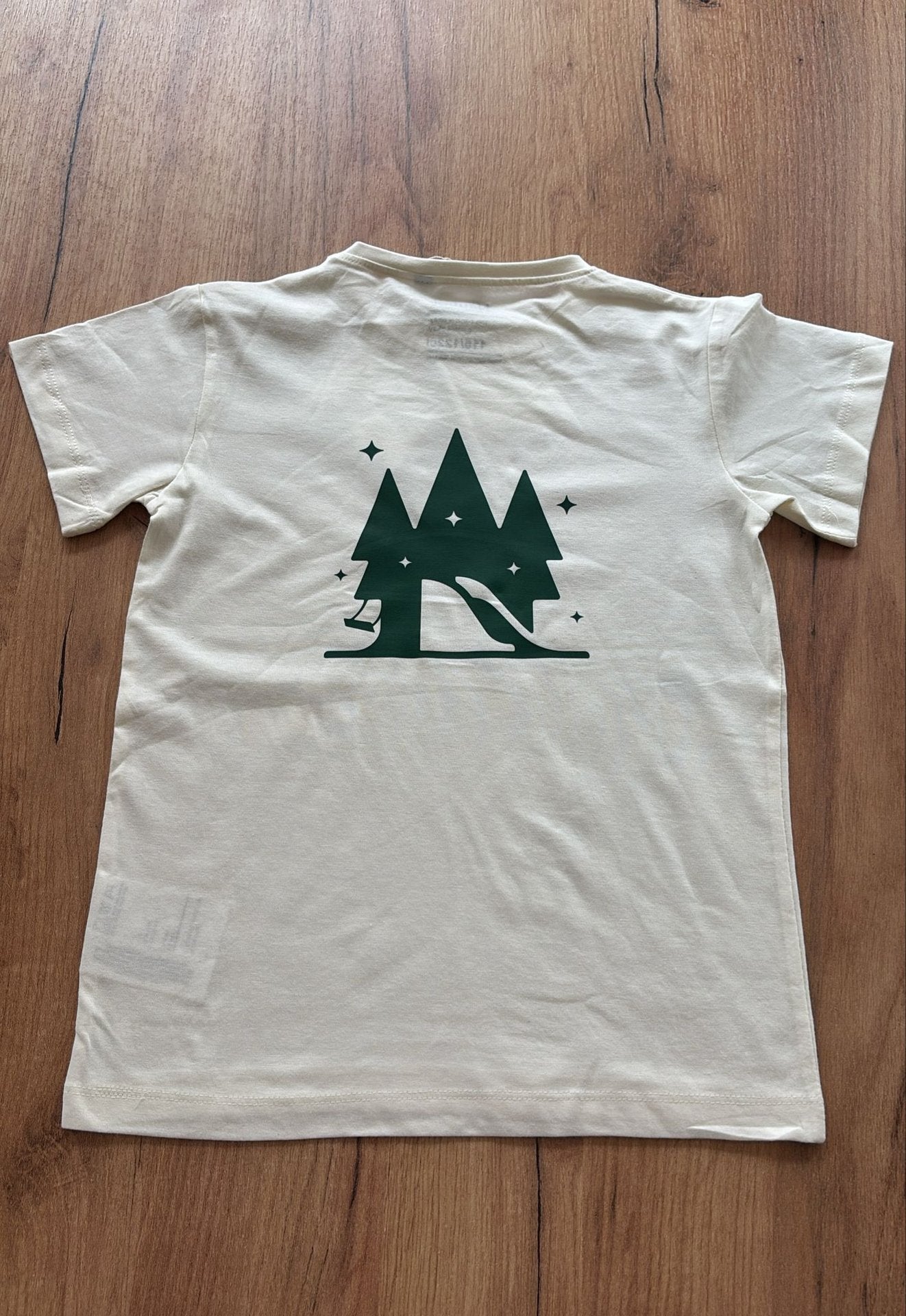 Kids’ T-Shirt „NETT&NiEDLiCH“ – Natural, Größe 104/110